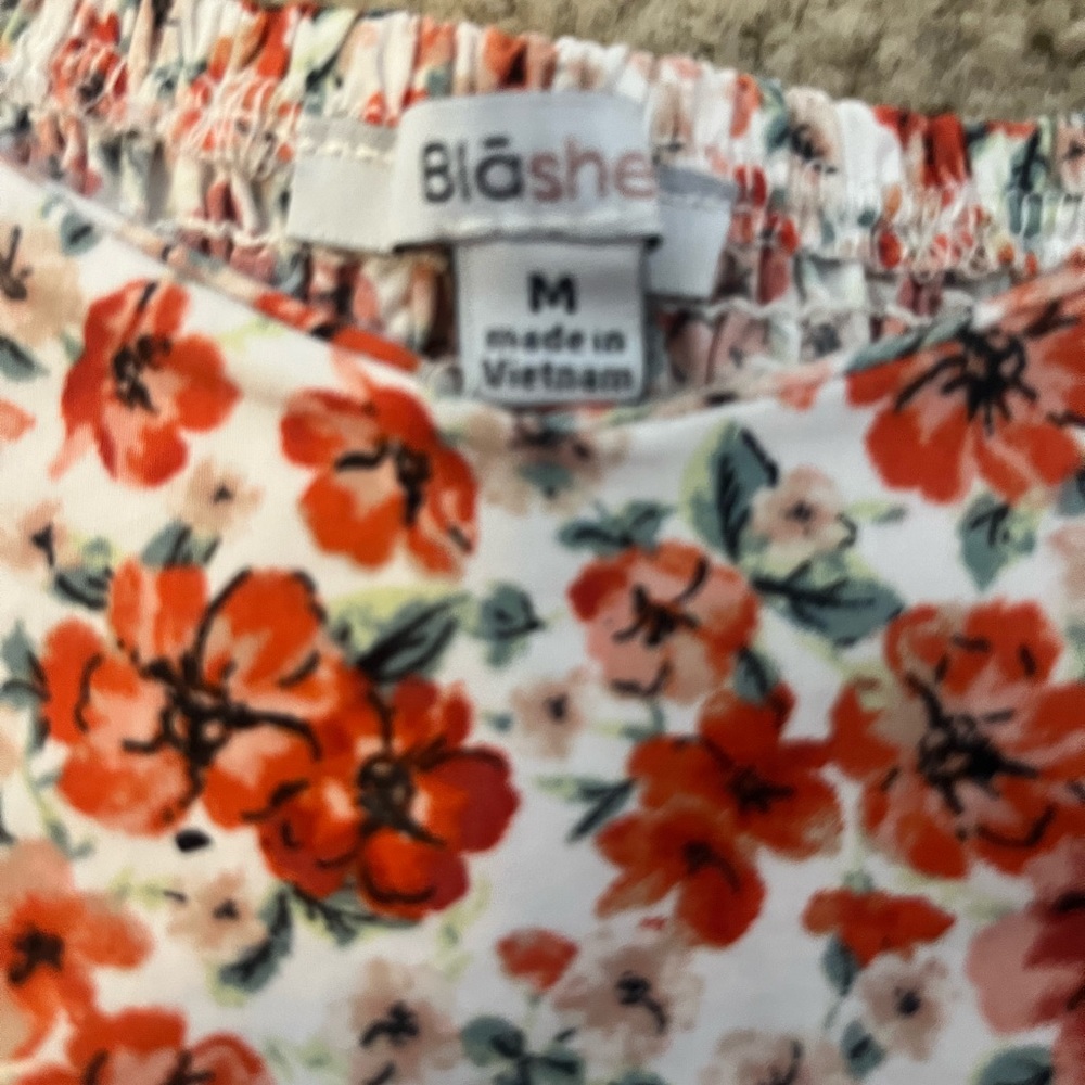 Two piece floral top and skirt. Super comfortable and stretchy.